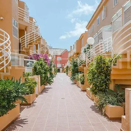 Apartmento Nobu דירה